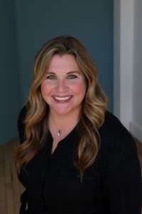 Amber White headshot