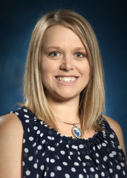 SOCIAL MEDIA CHAIR - EMMALEE AMTHOR